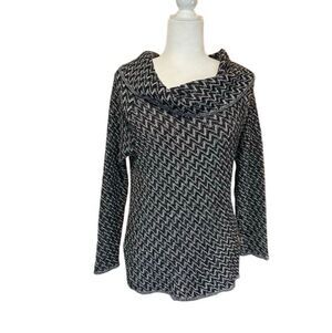 Eight Eight Eight black and white 100% cotton houndstooth wide neck sweater - S